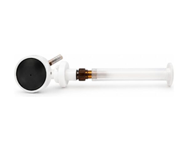 Reservoir filter assembly that lets the solvent line draw cleanly down to the bottom of the bottle.